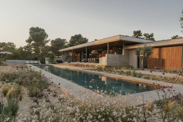 Casa de férias para 10 pessoas, com jardim e varanda em Alcácer do Sal