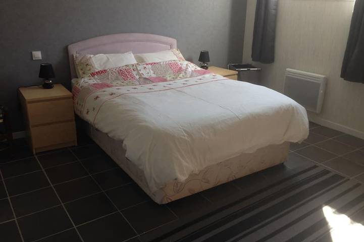 Geräumige 3-Bett-Gite, Arques, Aude, Pool, Whirlpool und kostenloses Wlan. in Arques (Aude), Regionaler Naturpark Corbières-Fenouillèdes