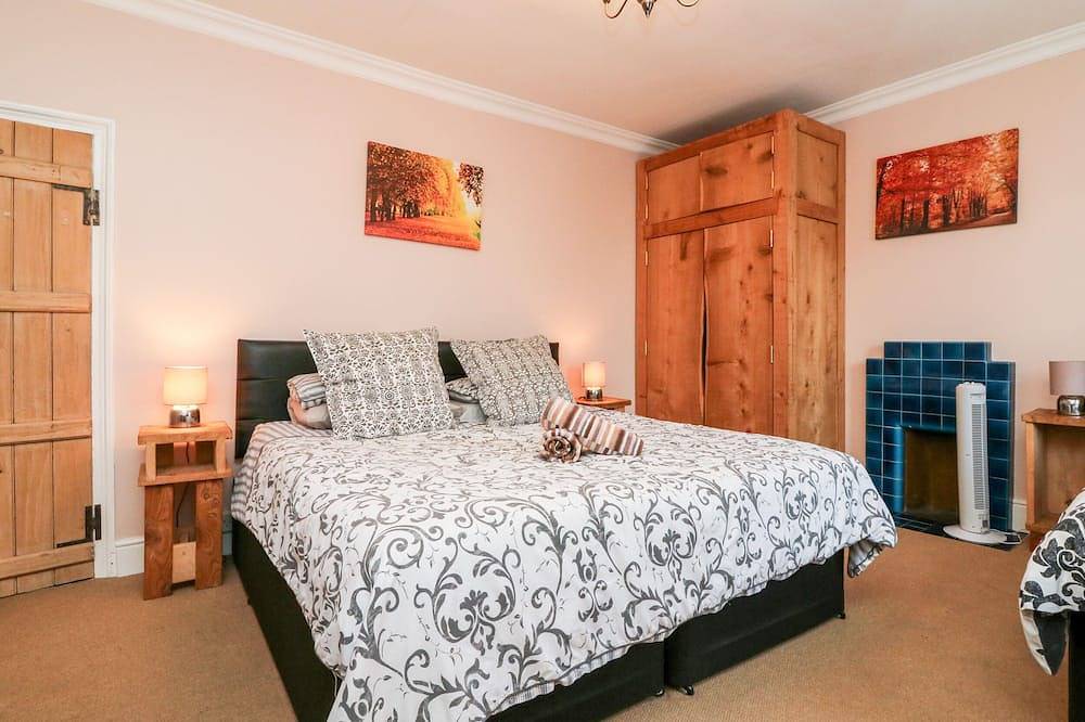 The Old Police House, pet friendly, with a garden in Braunton in Braunton, Devon