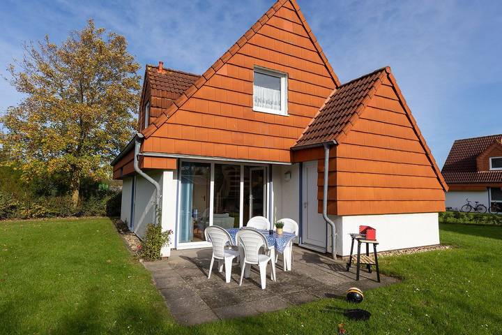 Ferienhaus für 6 Personen, mit Terrasse und Garten in Dorum - 2