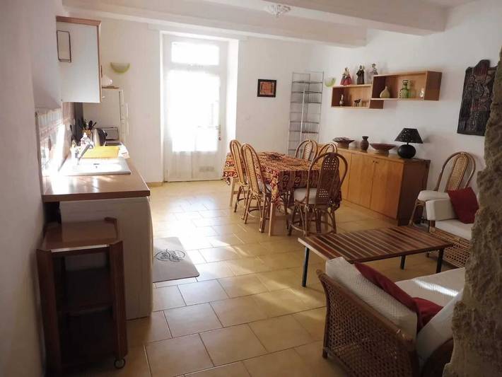 Gîte pour 6 personnes, avec terrasse à Uzès - 2