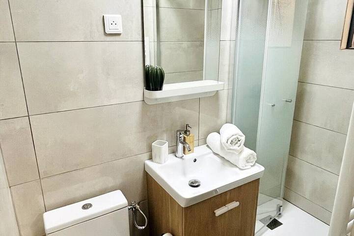 Apartamento entero, L'écrin Bleu - Studio Cosy Intra-Muros in Lunel, Costa mediterránea (Francia)