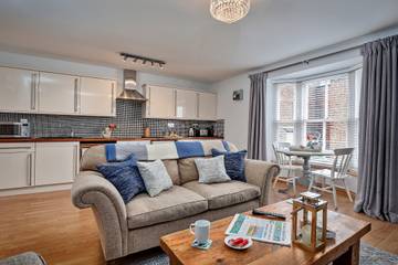 Apartment for 2 People in Whitby, North Yorkshire, Photo 2