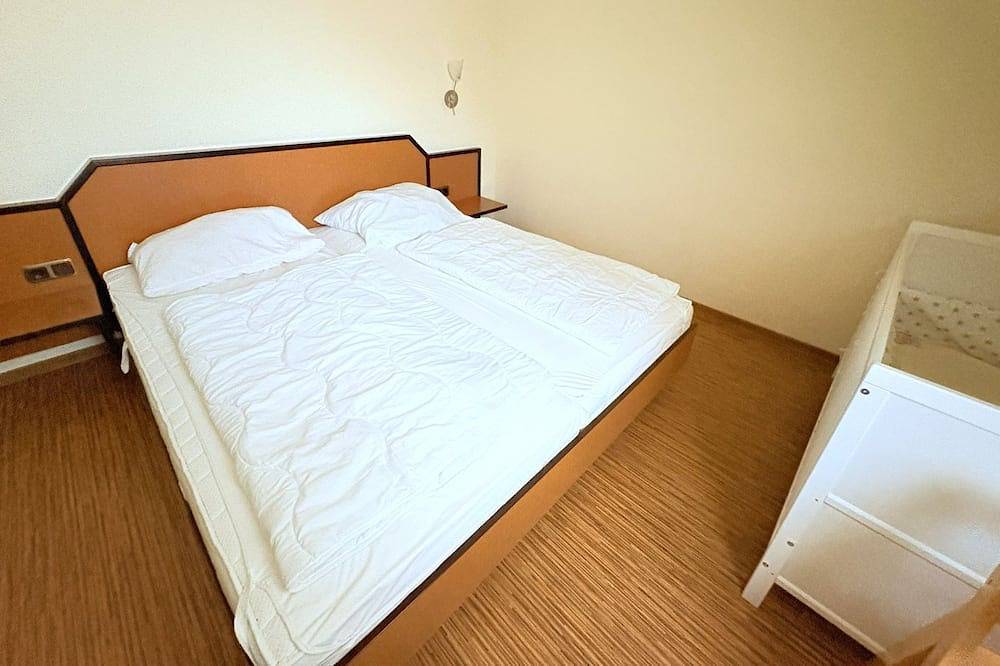 Ganze Wohnung, Boddenhof Apartment 52 - Balkon, hundefreundlich - Ferienwohnung 52 – in Buschvitz, Bergen auf Rügen und Umgebung