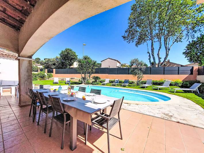 Villa pour 8 personnes, avec piscine et terrasse à Saint-Cyr-sur-Mer - 3