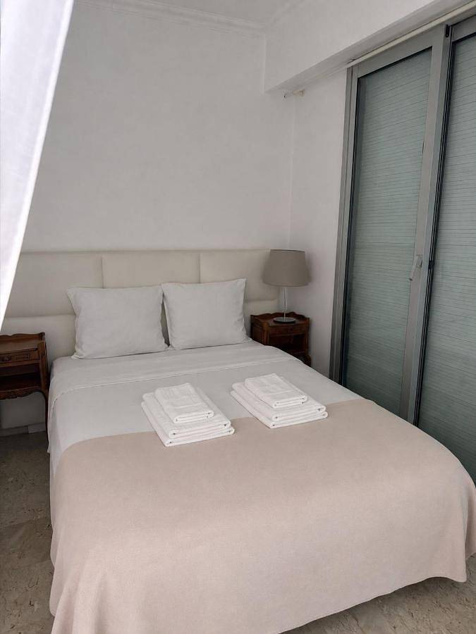 Gîte pour 4 personnes, avec Balcon ainsi que Terrasse et Vue à Monaco - 4
