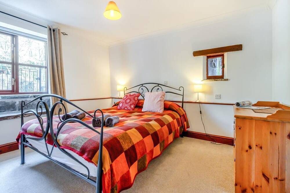 2 Bed in Llangorse (oc-p31754) in Brecon Beacons