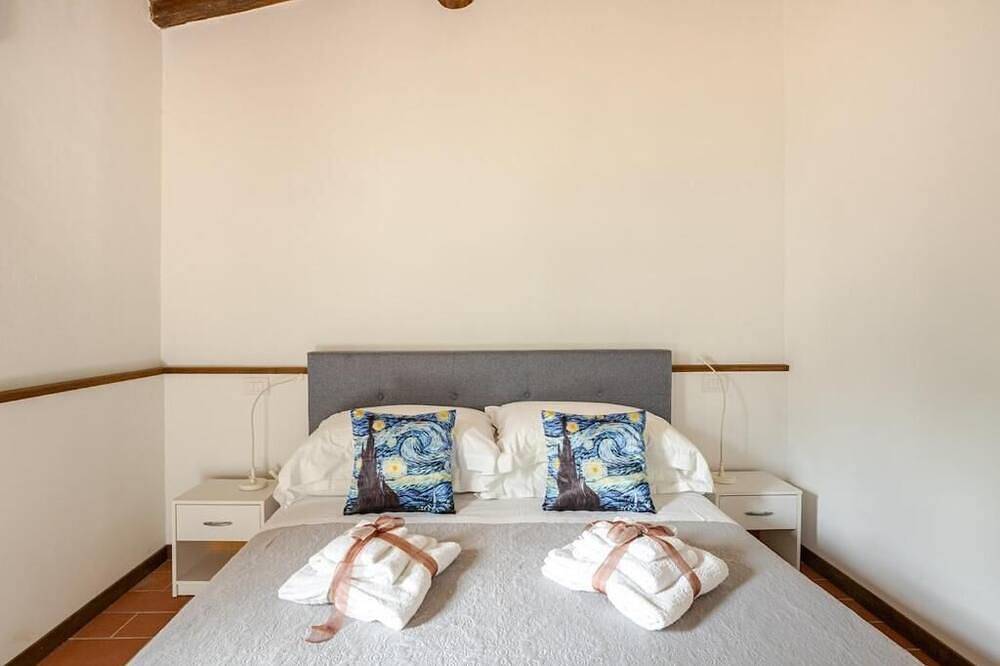 Chalet Pino - Private Parking in Pistoya, Provincia de Pistoia