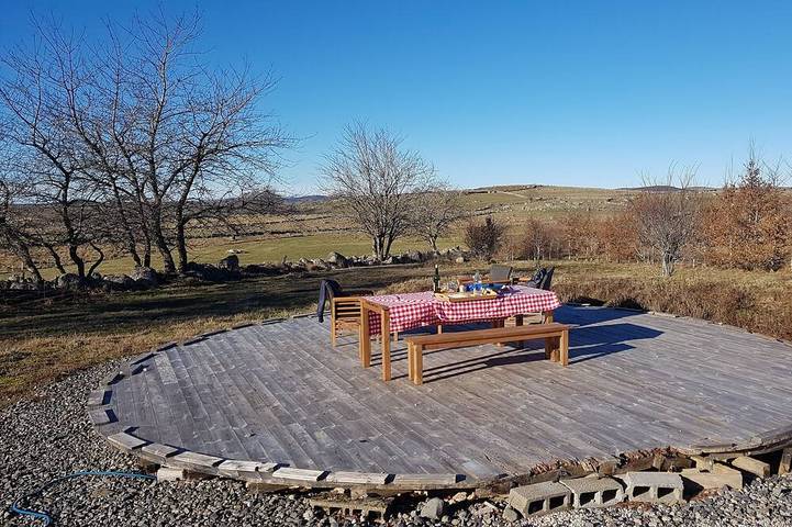 Location de vacances pour 9 personnes, avec Terrasse et Jardin à Marchastel (Lozère)