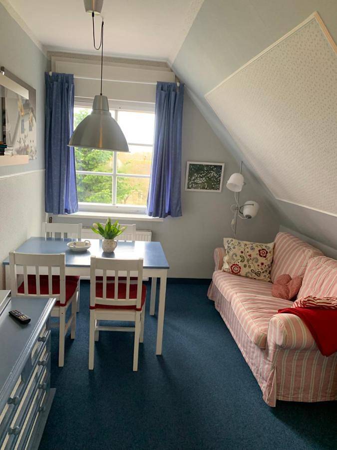 Ferienwohnung für 4 Personen, mit Ausblick und Garten sowie Terrasse und Sauna auf Hiddensee - 3