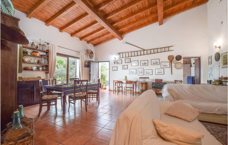 Gemütliches Apartment mit Pool & Parkplatz - 2km Strand in Savoca, Messina Provinz