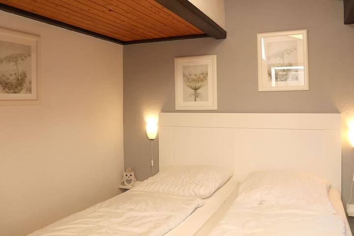 Ganze Wohnung, Ferienhaus, 44 qm 2 Schlafzimmer, Wohn/-Essbereich, max. 4 Personen in Meschede, Hochsauerlandkreis