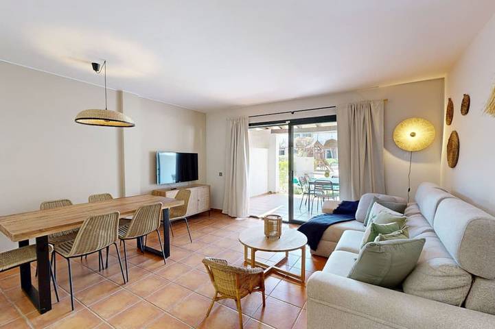 Casa rural para 8 personas, con jardín y jacuzzi además de piscina y balcón en Perelló