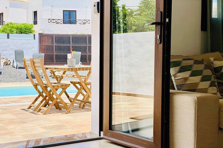 Apartamento para 4 personas, con terraza y jardín en Nazaret