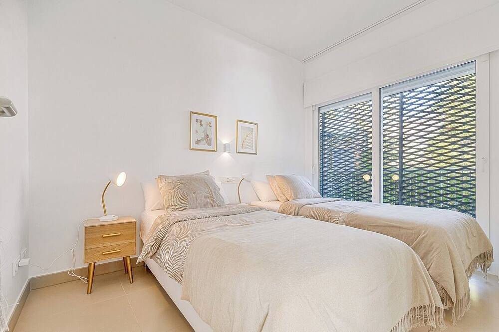 Entire apartment, Stylish apartment with oceanview in La Capellania, Benalmádena