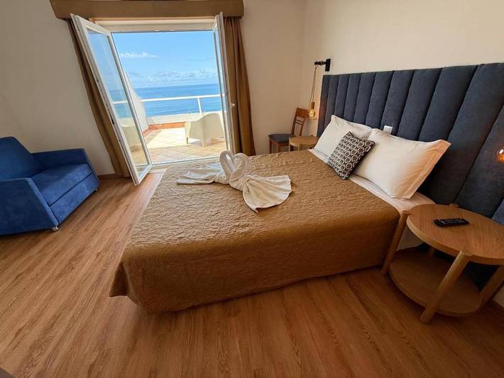 Maison d’hôte pour 2 personnes, avec Terrasse à Marinha Grande