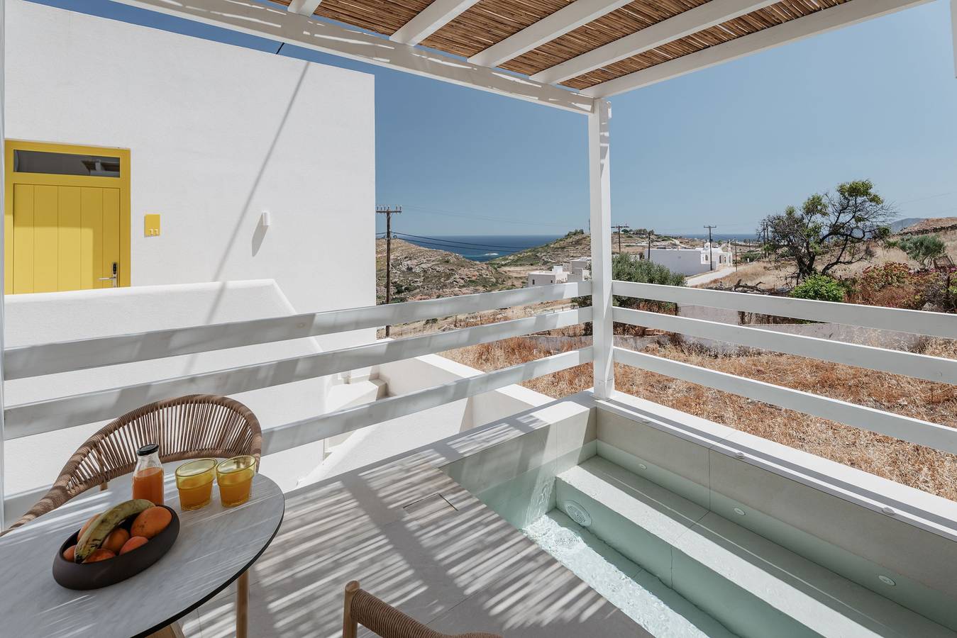 Apartamento entero, Deluxe Suite with Private Pool and side-Seaview in Milo