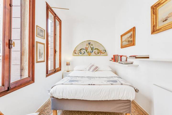 Ferienwohnung für 2 Personen, mit Balkon/Terrasse in Venedig Provinz - 2