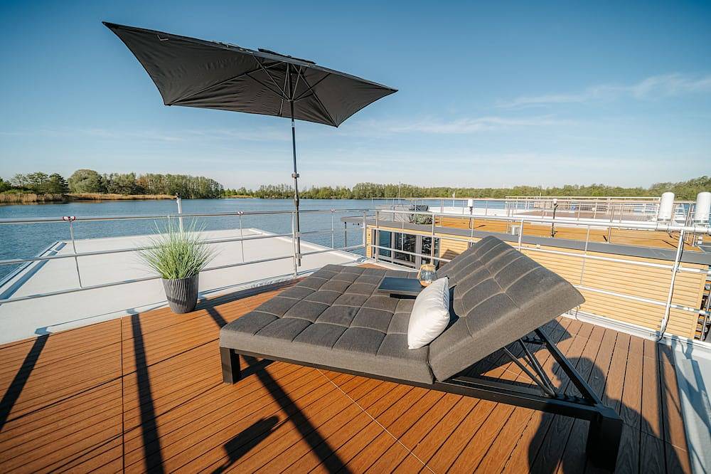 Houseboat Red Pearl - moments of tranquility in Zehdenick, Ruppiner Seenland