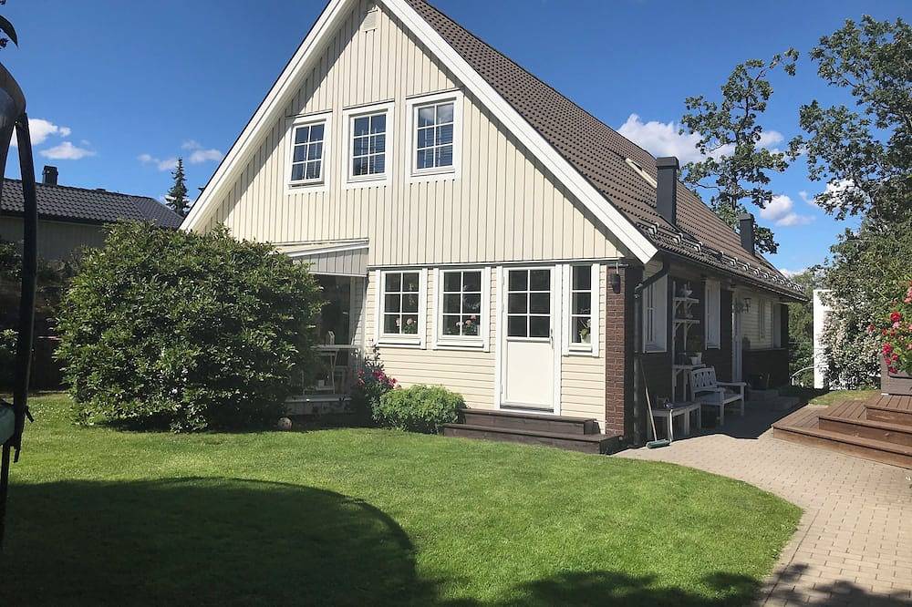 Peace and quiet close to the city and nature! in Nacka, Schwedische Ostsee