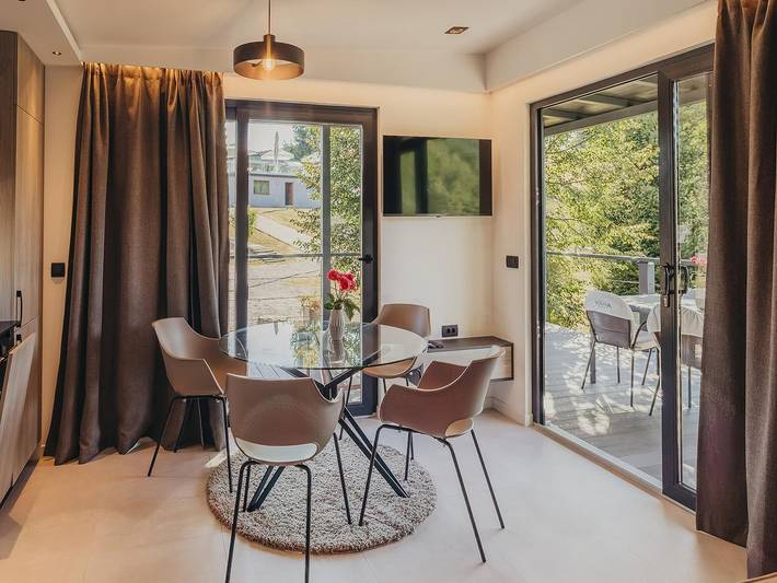 Dom dla 4 osób, z Balkon i Taras w Karlovac