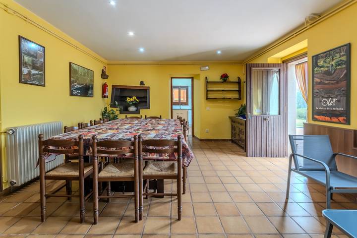 Finca 'Can Mestrehumà' mit privatem Pool, privater Terrasse und privatem Garten in la Vall d'en Bas, Garrotxa