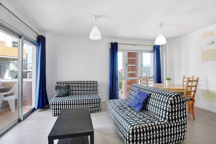 Apartamento entero, Apartamento Edificio Los Martines con vistas al mar, piscina y Wi-Fi in Los Martínez, Granadilla de Abona