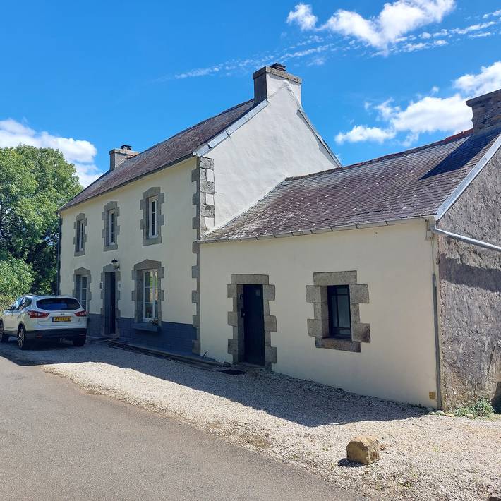 Gîte pour 5 personnes, avec Jacuzzi à Plonévez-du-Faou