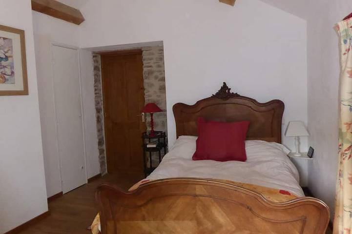Location de vacances pour 7 personnes, avec jardin à Saint-Vincent-d'Olargues - 2
