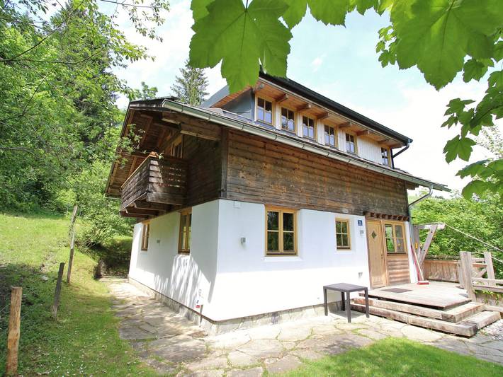 Ferienhaus für 6 Personen, mit Balkon und Terrasse sowie Garten