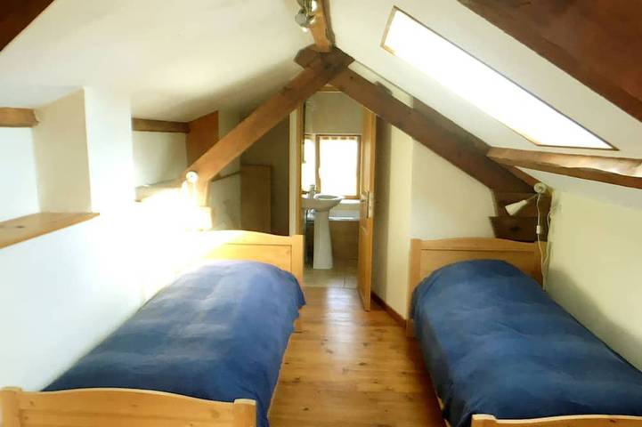 Gîte pour 4 personnes, avec jardin et terrasse, animaux acceptés à Peyrat-la-Nonière - 4