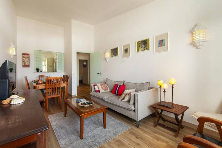 Ganze Wohnung, Ferienwohnung für 4 Personen mit Meerblick in Praia da Luz, Luz
