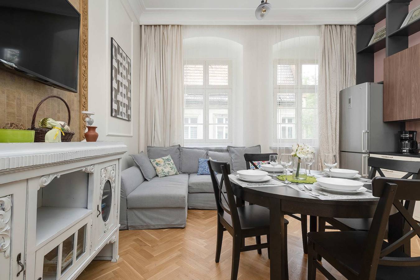 Entire apartment, Malarska 30 Large Apartment By Wroc aw Market in Wrocław, Lower Silesia