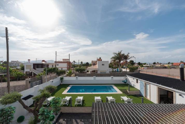 Casa rural para 8 personas, con piscina además de jardín y vistas en Plana Baixa - 3