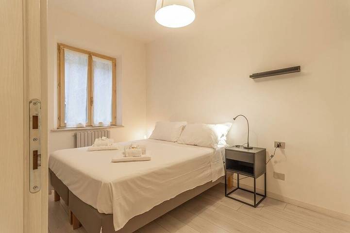 Appartamento intero, La casa del Vicolo| 2 camere letto, Wi-Fi & A/C in Modena, Provincia di Modena