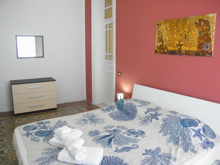 Appartamento intero, Casa Vacanze  Mi manda Picone da Lolli's Liberty Apartment' con Balcone e Aria Condizionata in Palermo, Provincia di Palermo