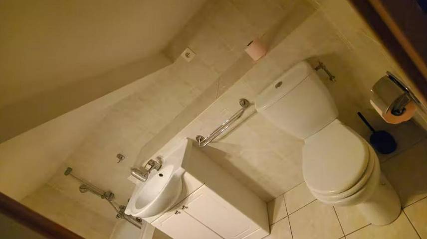 Gîte pour 10 personnes, avec piscine ainsi que balcon et jacuzzi à Alairac - 4