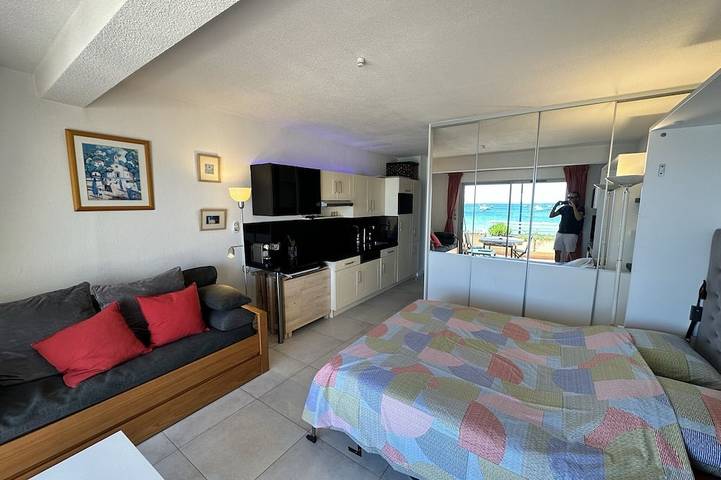 Ganze Wohnung, Studio am Meer mit atemberaubendem Blick, Résidence Bona vue mer panoramique in Hyeres, Parc national Port-Cros