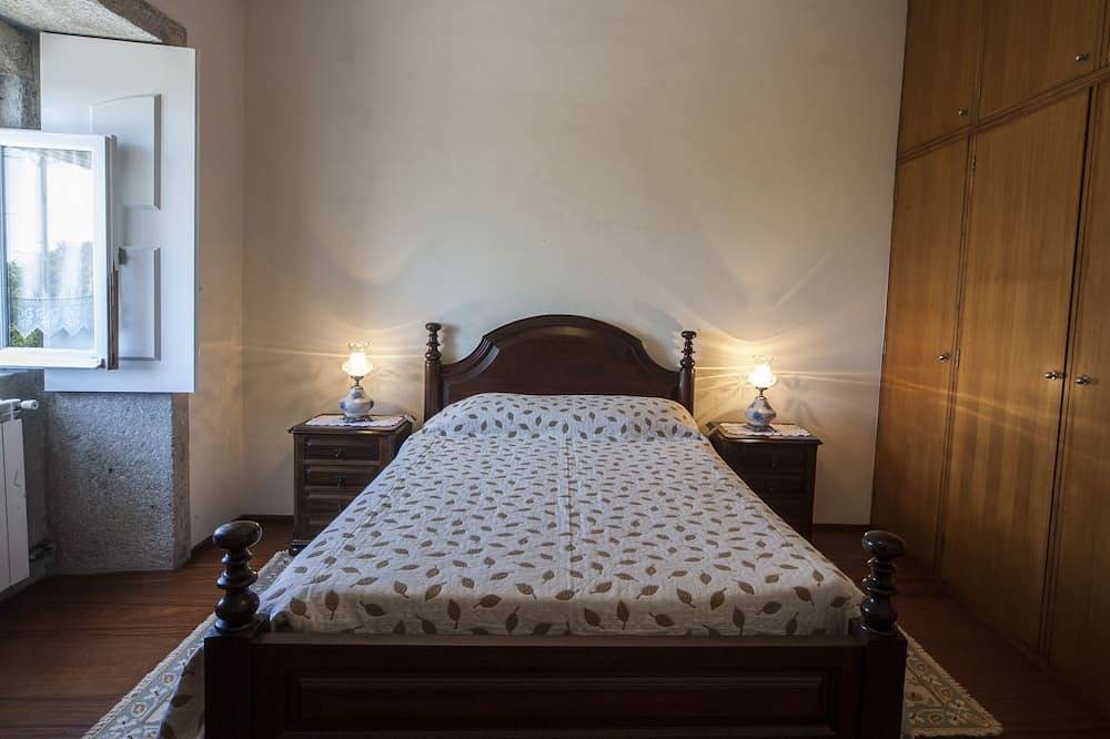 Casa com 5 quartos perto de praias e comodidades da cidade. in Viana do Castelo, Vale do Lima