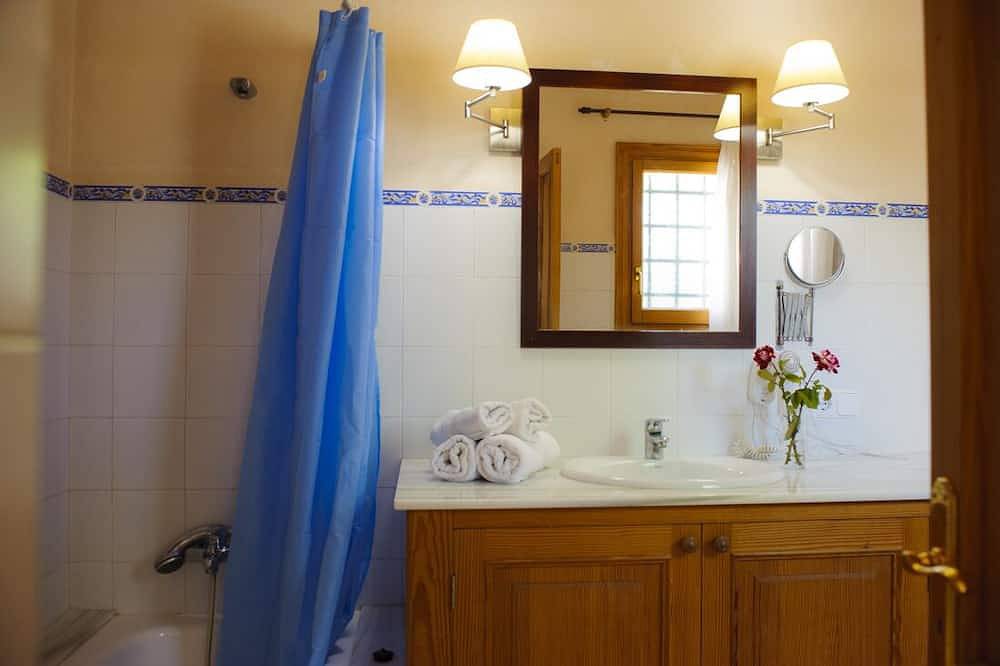 Restaurierte, modernisierte alte Mühle, Pool, Wifi, ruhige Lage in Cas Concos, Felanitx