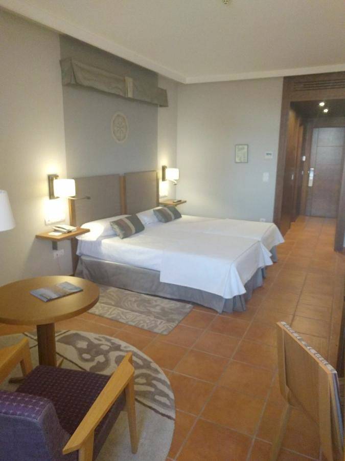 Hôtel pour 10 personnes, avec piscine et terrasse ainsi que sauna et jacuzzi à Lorca - 4