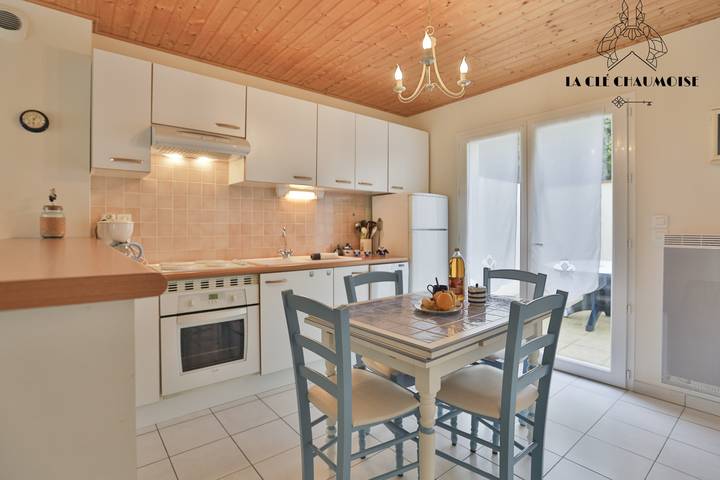 Location de vacances pour 4 personnes, avec terrasse dans Plage de La Paracou - 2