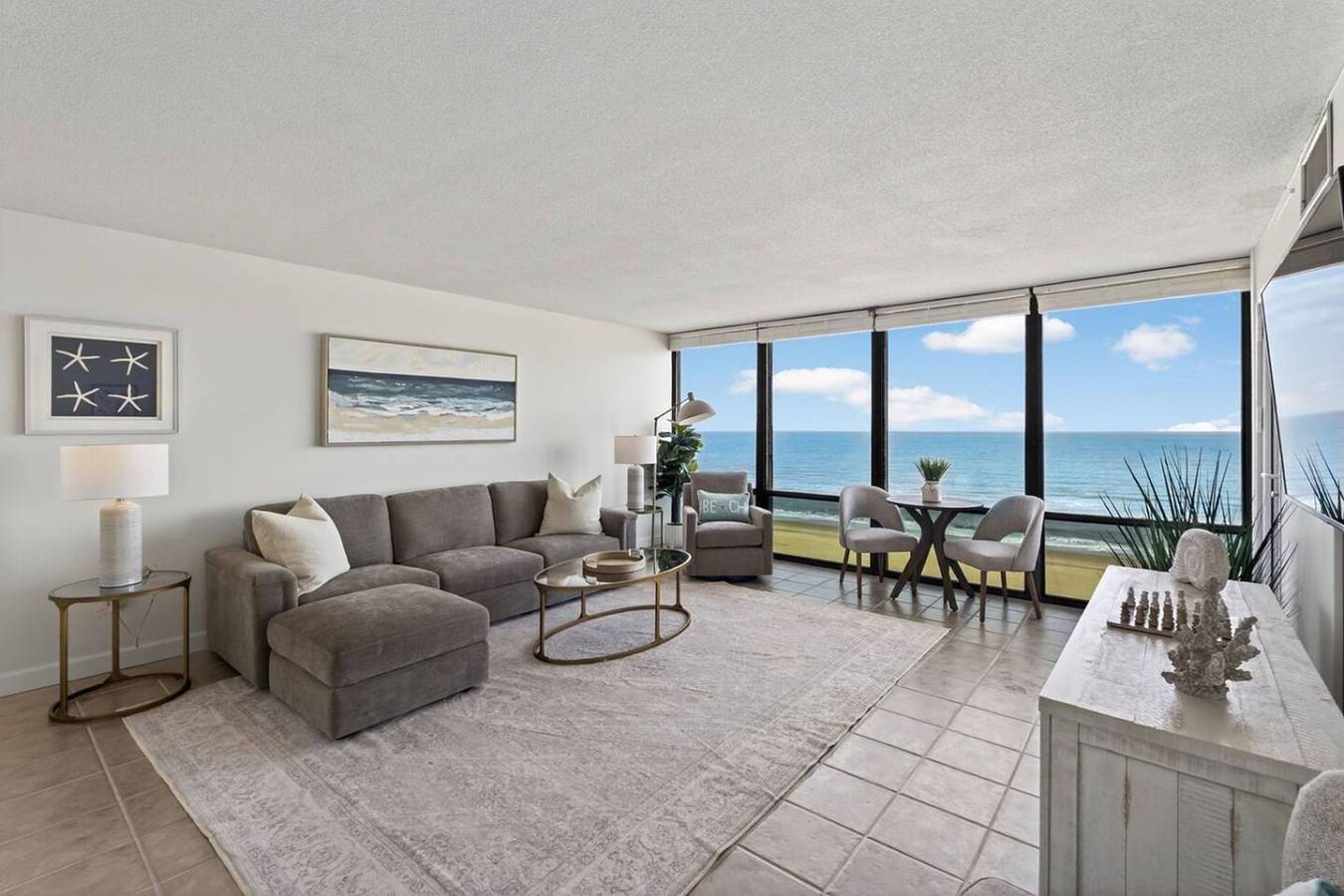 Apartamento entero, Beachfront Condo/ Pool/ Surfing/ Ew 601 in Virginia Beach