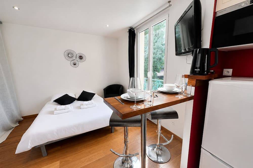 Appartement entier, Le Victor Hugo - Paris & Disneyland in Fontenay-sous-Bois, Val-de-Marne