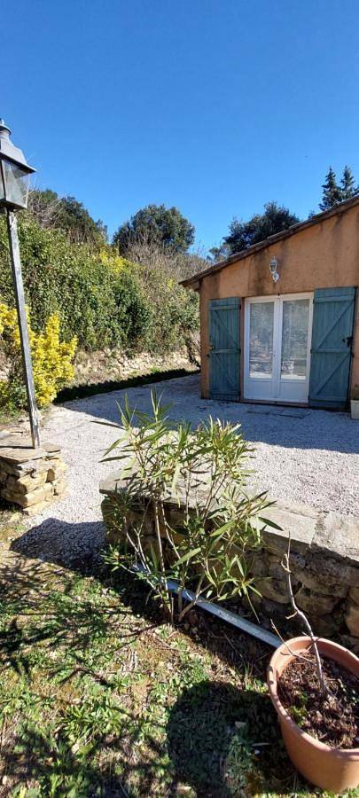 Appartement de vacances pour 2 personnes, avec piscine et terrasse