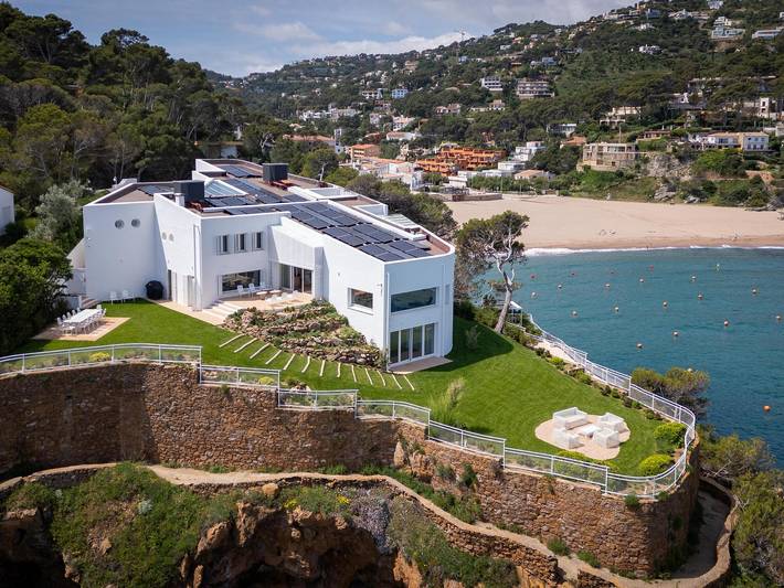 Ferienhaus für 10 Personen, mit Terrasse und Garten in Sa Riera - 2