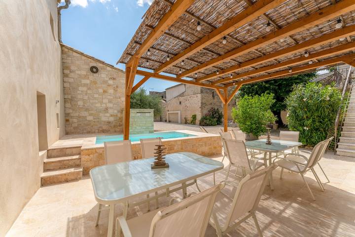 Ferienhaus für 4 Personen, mit Garten in Gard