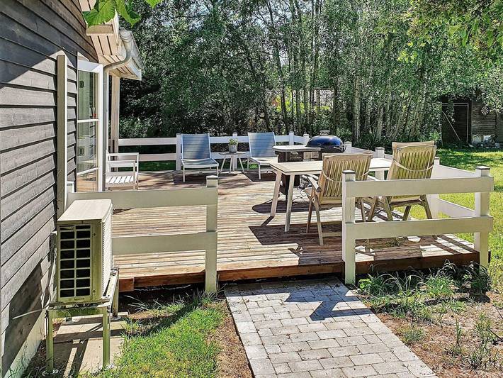 Ferienhaus für 6 Personen, mit Sauna und Garten sowie Terrasse, kinderfreundlich auf Seeland - 2
