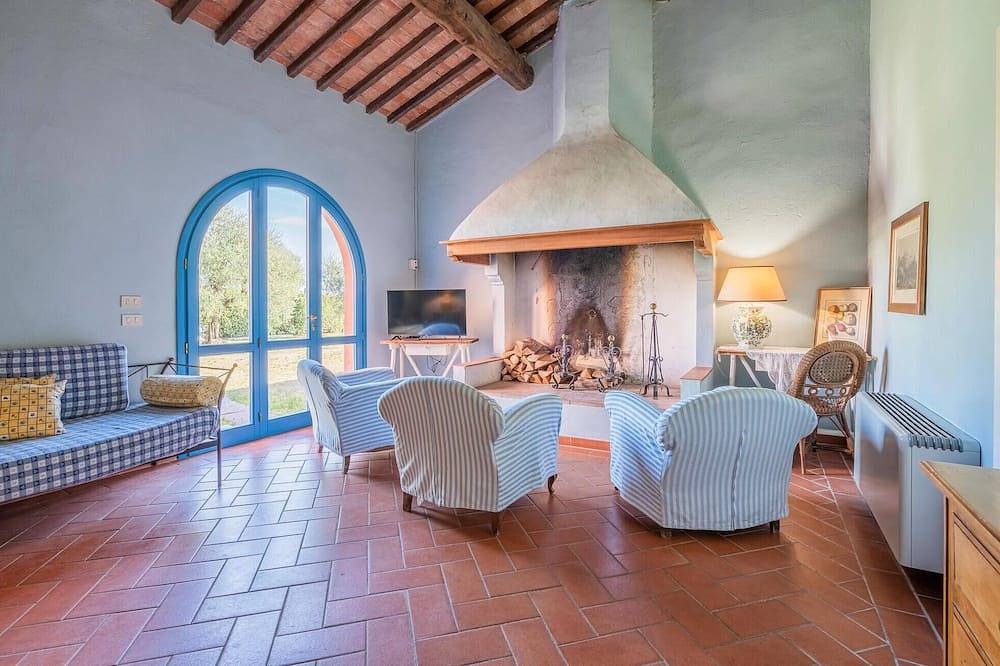 Ganze Wohnung, Schöne Ferienwohnung in Lazzeretto mit Swimmingpool in Cerreto Guidi, Florenz Provinz