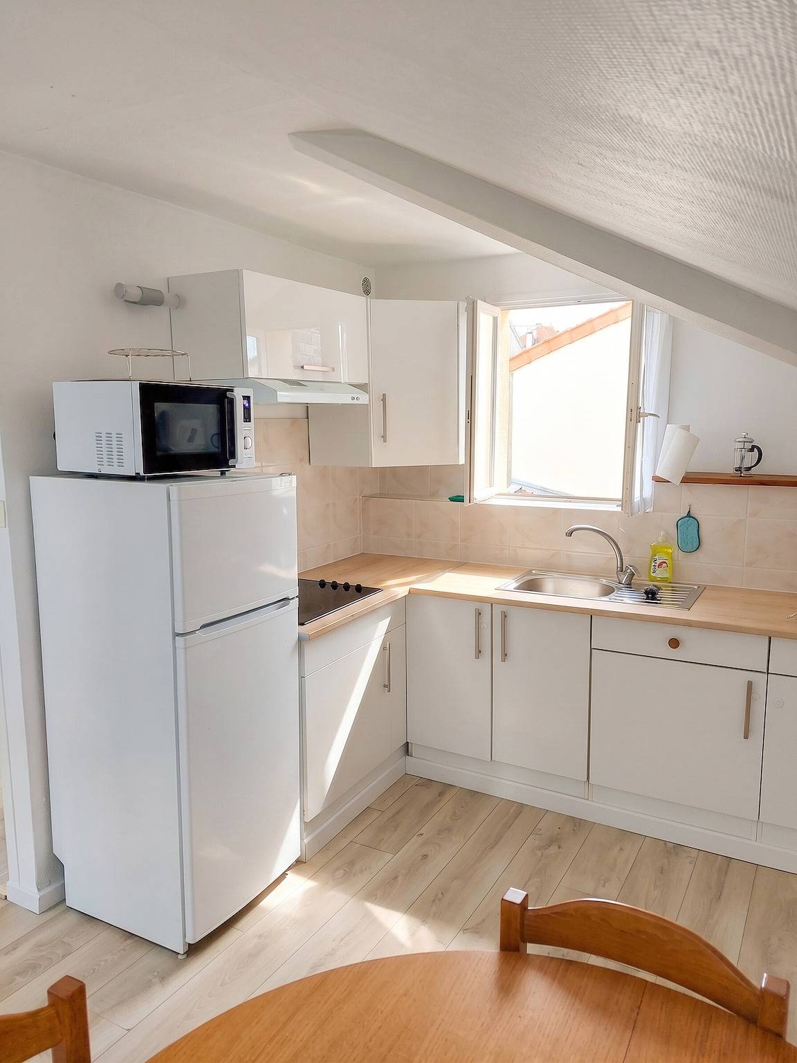 Appartement entier, Appartement confortable à Rosny-sous-Bois, 38m² + Vue sur la ville in Rosny-sous-Bois, Seine-Saint-Denis
